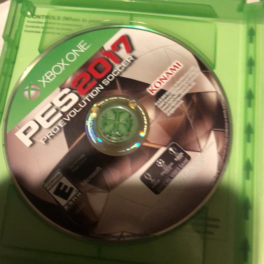 Pes 17 - Picture 2 of 2